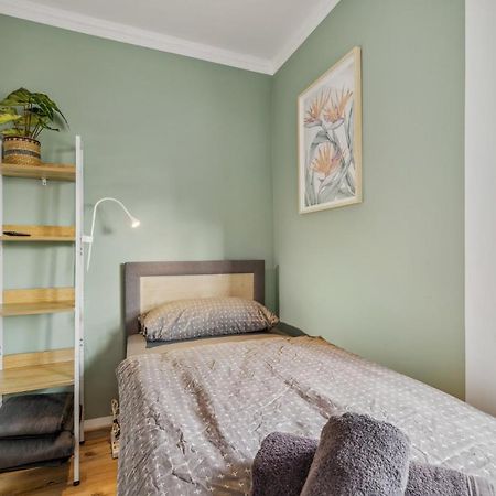 Amalfi A02 - 2 Zi Fuer 4P - Balkon, Smart Tv, Boxspringbett Apartment Kaiserslautern Exterior photo