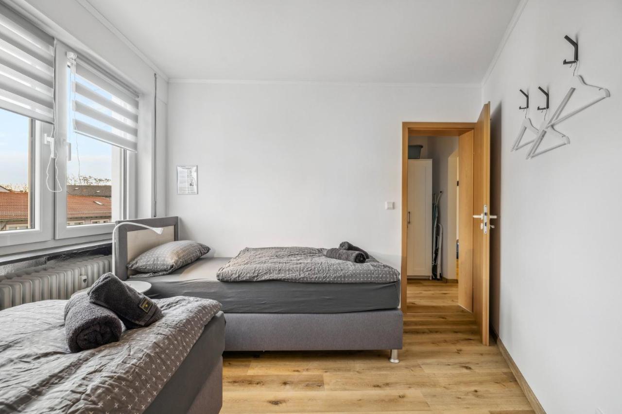 Amalfi A02 - 2 Zi Fuer 4P - Balkon, Smart Tv, Boxspringbett Apartment Kaiserslautern Exterior photo